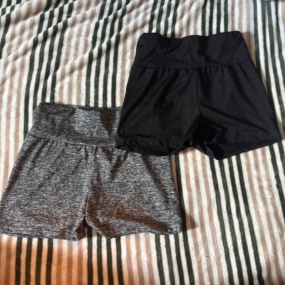 Shein Women's Black and Grey Shorts